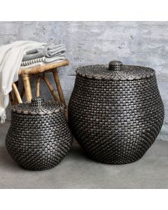 Baskets w. lids set of 2