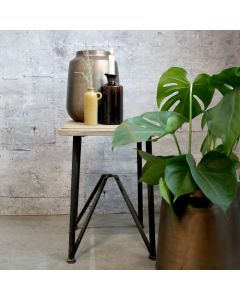 Side Table w. wooden tabletop