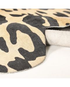 Carpet cow jaguar print 250cm (bos taurus taurus)