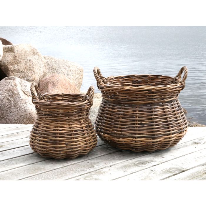 Old French Baskets w. handles set of 2