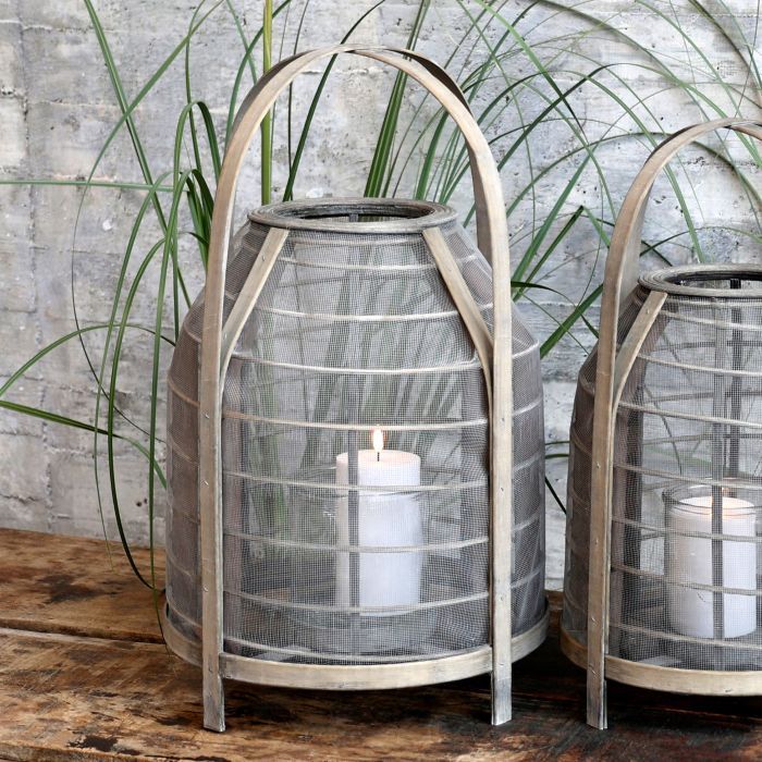 Wicker Lantern w. mesh