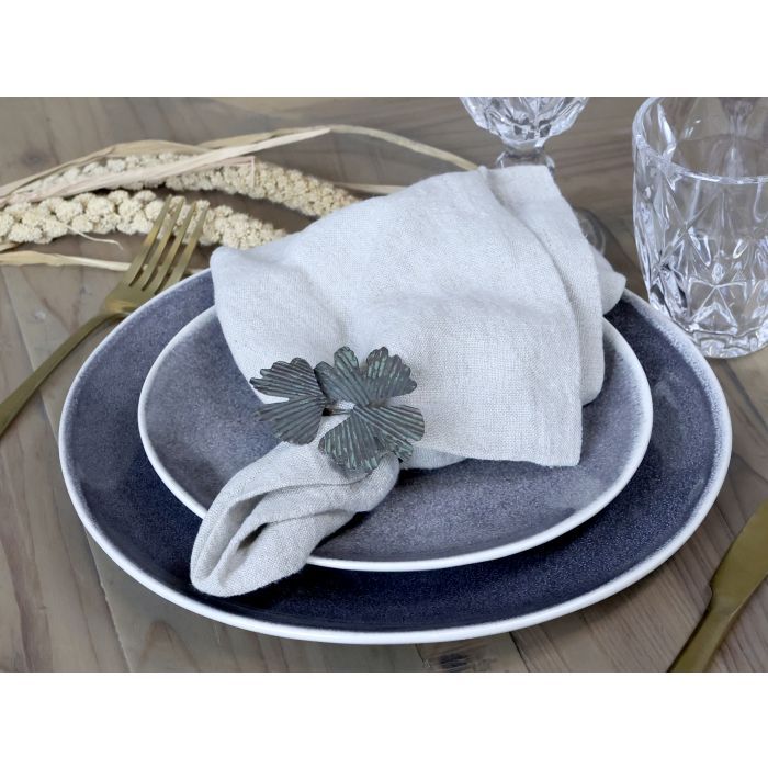 Napkin Ring w. leaves