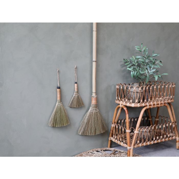 Sweeping broom nat. straw handle bamboo