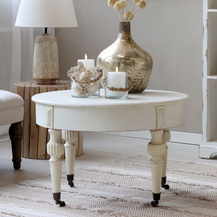 Marie Antoinette Coffee table w. wheels