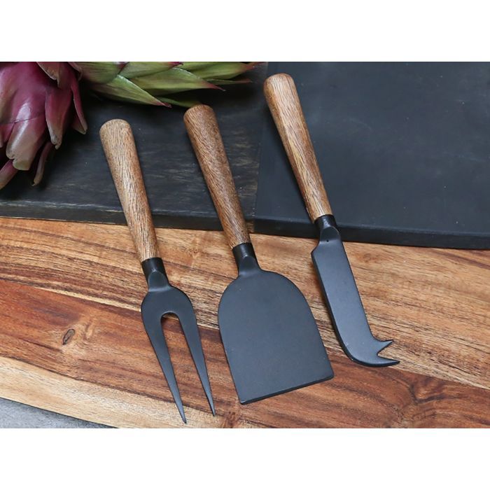 Cheeseknives w. wooden handle set of 3