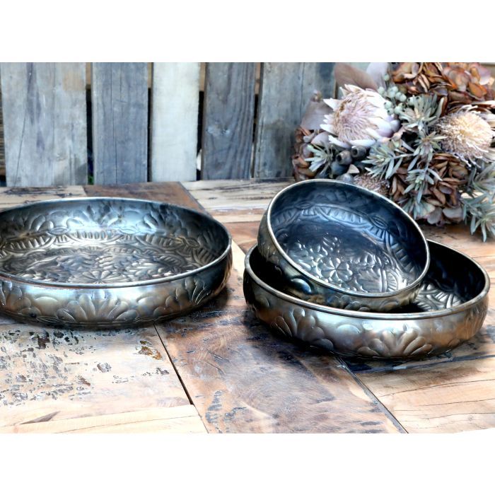 Plates set of 3