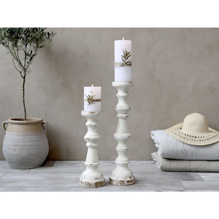 Candlestick for pillar candle